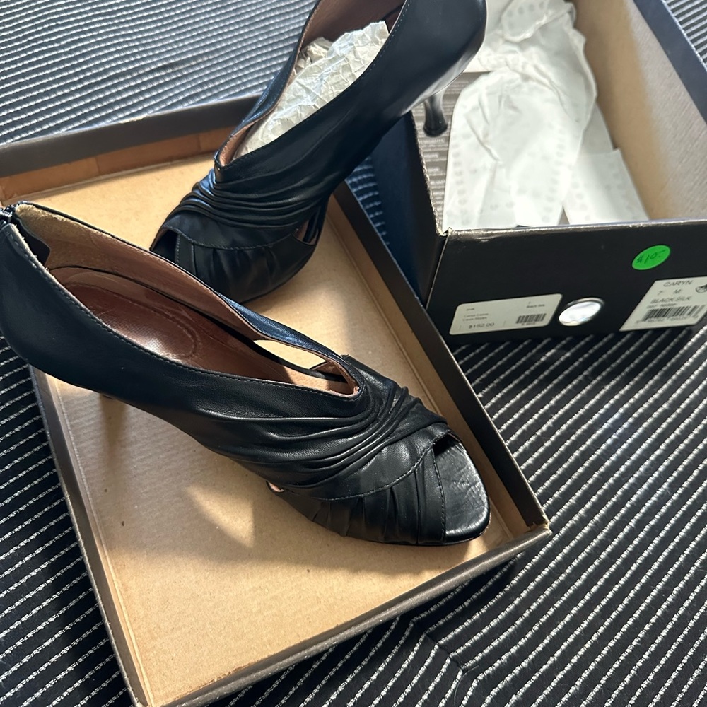 Beautiful black leather dress heels